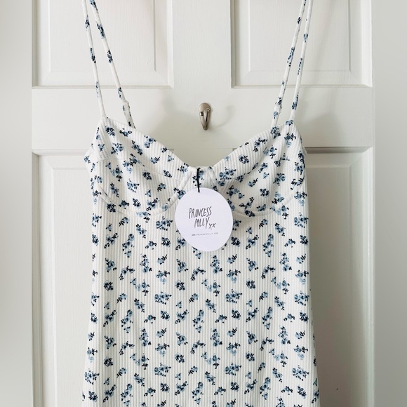 NEW! Princess Polly Belladonna Maxi Dress Blue Ditsy Floral Size 6 - Picture 6 of 14